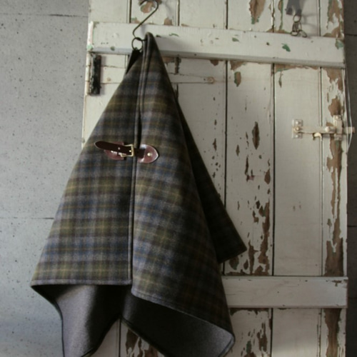 ブラウン系チェック カシミアウールポンチョ 濃茶レザー 着物 RAG