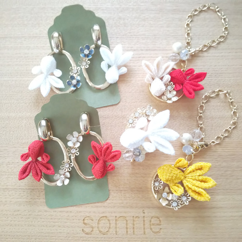 つまみ細工 金魚のイヤリング イヤリング・ノンホールピアス sonrie