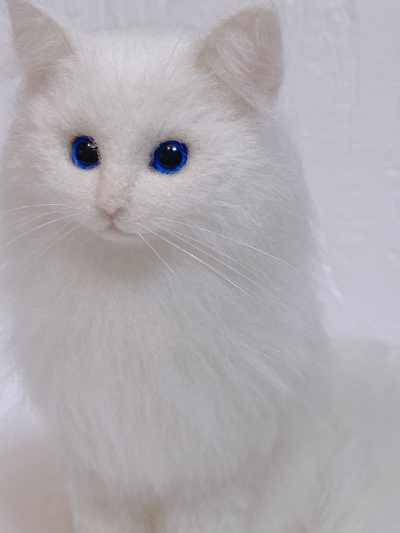 羊毛フェルト猫  白猫  長毛白猫   猫  リアル猫 7枚目の画像