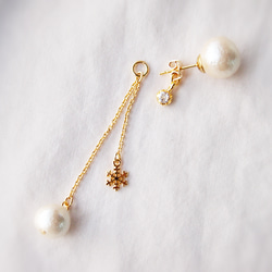 Cotton pearl × snowflake 　2way　pierce 3枚目の画像