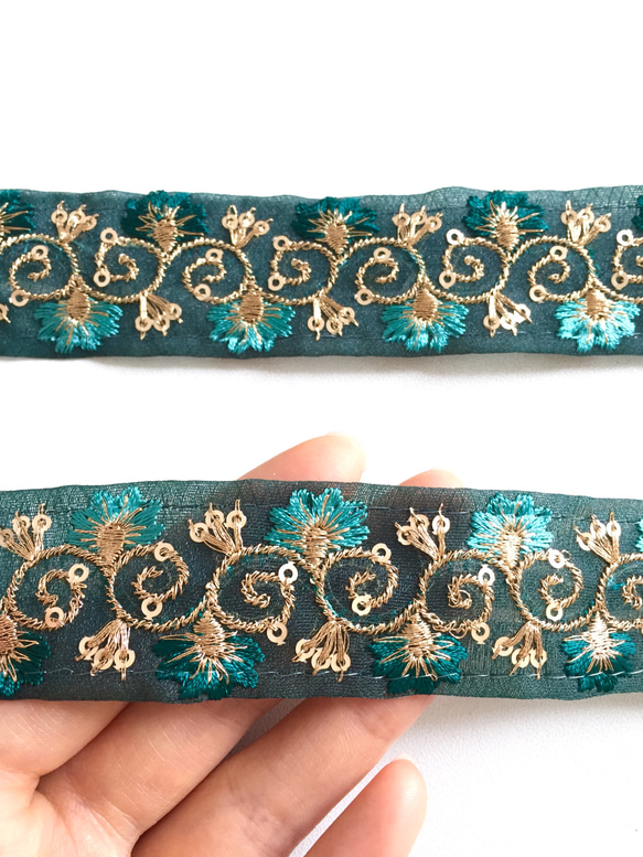 【0.5ヤード】インド刺繍リボン グリーン　オーガンジー　細　花 3枚目の画像