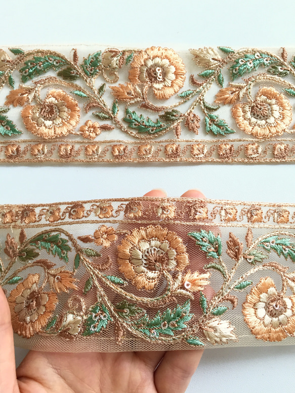 インド刺繍リボン  オーガンジー　ベージュ 3枚目の画像