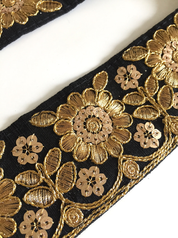 【50cm】インド刺繍リボン　ブラックスパンコール 2枚目の画像