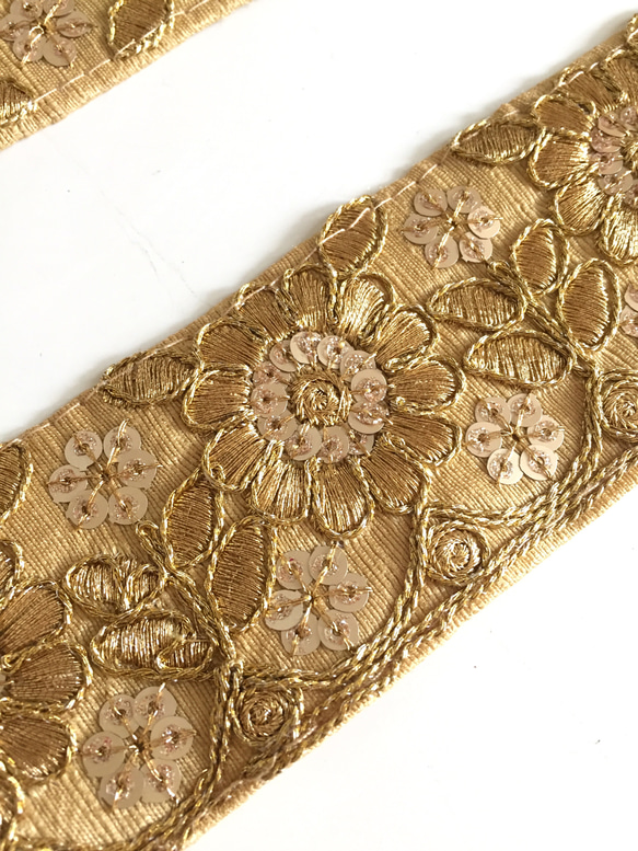 【50cm】インド刺繍リボン　ゴールドスパンコール 2枚目の画像