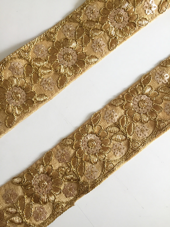 【50cm】インド刺繍リボン　ゴールドスパンコール 3枚目の画像