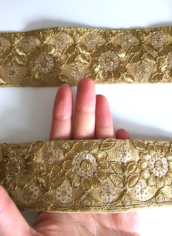 【50cm】インド刺繍リボン　ゴールドスパンコール 4枚目の画像