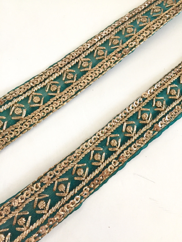 【50cm】インド刺繍リボン グリーンxゴールド　オーガンジー 3枚目の画像