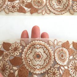 【50cm】インド刺繍リボン ベージュ　オーガンジー　フラワー 4枚目の画像