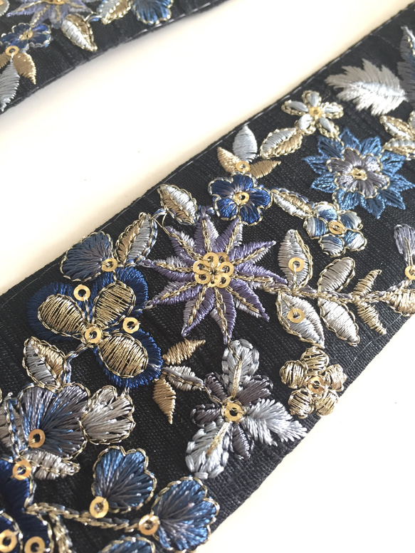【50cm】インド刺繍リボン　ブラックxブルー　シルク 4枚目の画像