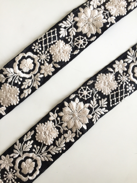 【50cm】インド刺繍リボン ブラック　シルク 4枚目の画像