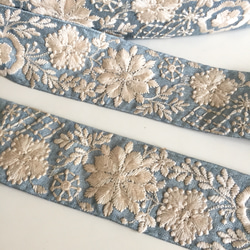 【50cm】インド刺繍リボン ライトブルー　シルク 1枚目の画像