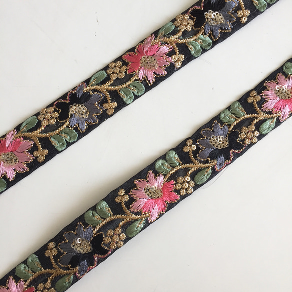 【50cm】インド刺繍リボン ブラックxピンク　オーガンジー 2枚目の画像
