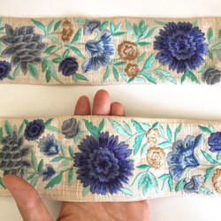 【⚠︎B品SALE/50cm】インド刺繍リボン アイボリーxブルー　シルク　SS22 5枚目の画像