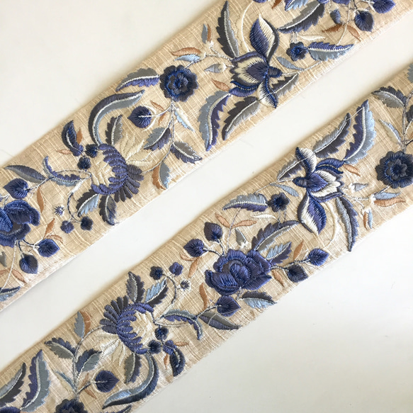 【50cm】インド刺繍リボン アイボリーxブルー　シルク　SS26 6枚目の画像