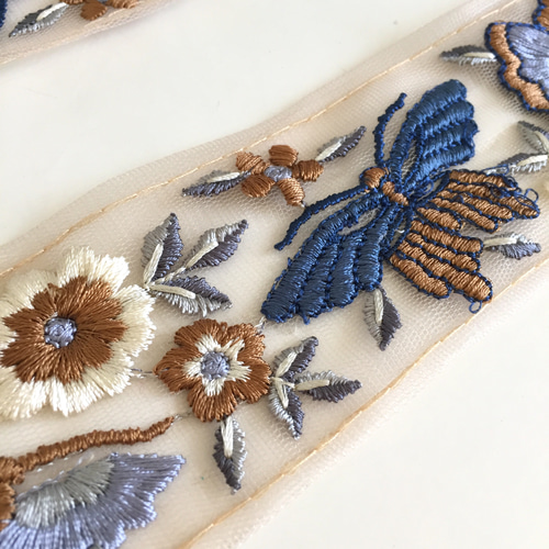 刺繍リボン 新入荷！とっても素敵な刺しゅう！『インド刺繍リボン 約30cm3本