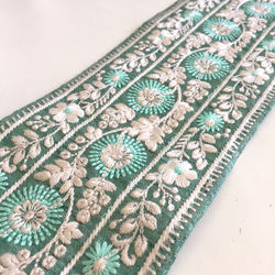 【50cm】インド刺繍リボン  エメラルドグリーン　シルク　SS92 3枚目の画像