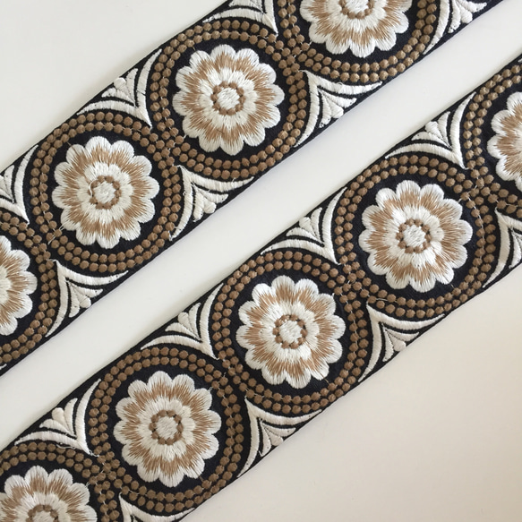 【50cm】インド刺繍リボン　ブラック フラワー シルクSS152 6枚目の画像
