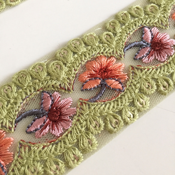 【50cm】インド刺繍リボン　くすみグリーン　スカラップレース　SN187 2枚目の画像