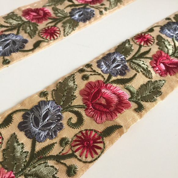 【50cm】インド刺繍リボン　イエローxピンク　シルク　GS210 2枚目の画像