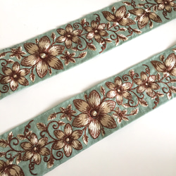 【50cm】インド刺繍リボン　ライトグリーンxベージュ　シルク　GS227 1枚目の画像