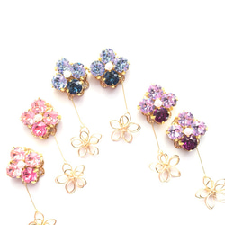 SWAROVSKI 紫陽花とゆれるflower　イヤリング 1枚目の画像