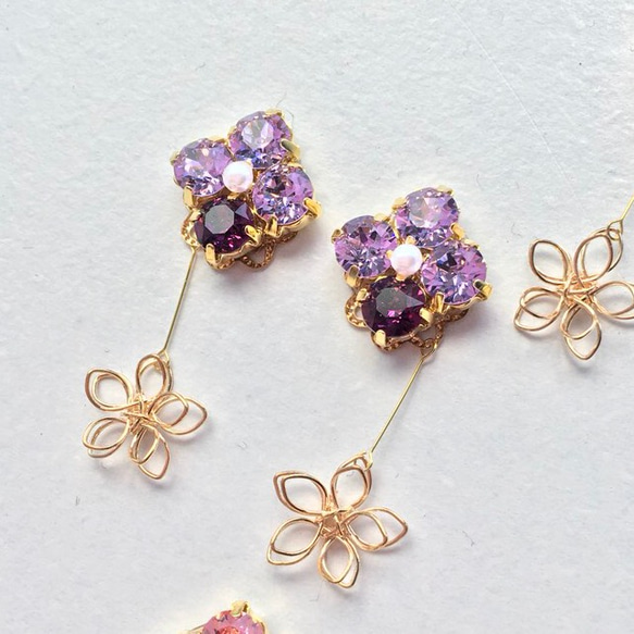 SWAROVSKI 紫陽花とゆれるflower　　ピアス 3枚目の画像