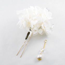 Priza繡球花和野兔草頭髮裝飾白色 第4張的照片