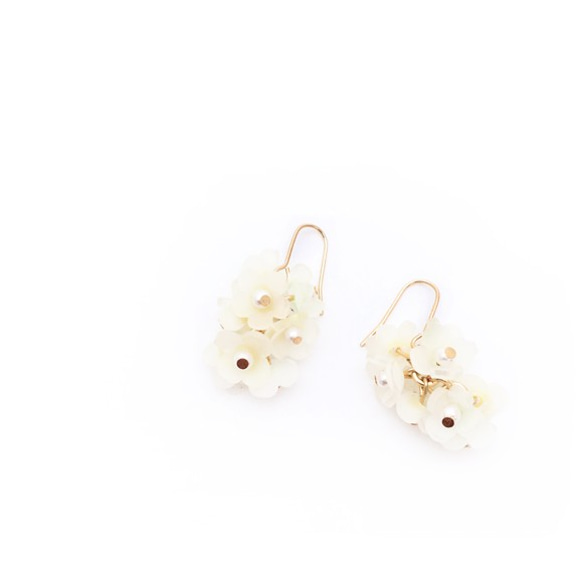 繡線菊造型鈎式耳針/夾式耳環 第3張的照片