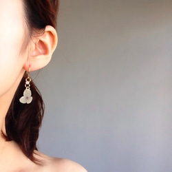 Yuru繡球花吊式耳環3 第4張的照片