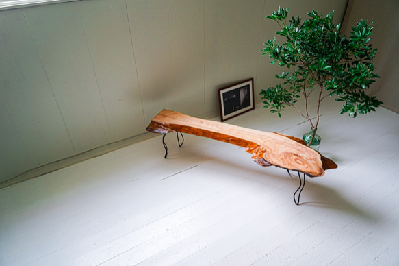 檜の一枚板 スラッと美しいフォルムの折りたたみローテーブル