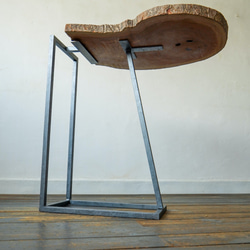 欅の輪切りと角鋼材のアイアン脚　サイドテーブル 7枚目の画像