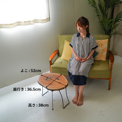 欅一枚板　折りたたみテーブル 欅の輪切りの一枚板 人気の折りたたみテーブル 小さめサイズ