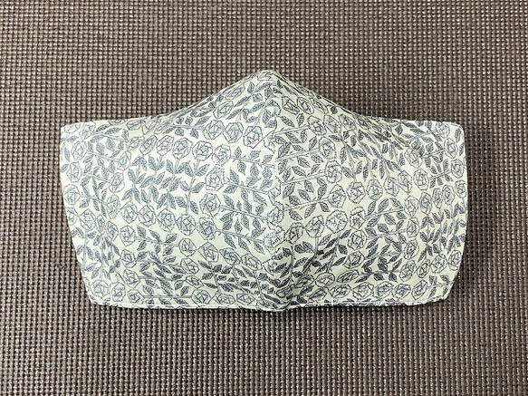 リバティ スリーピングローズ Mサイズ ミナペルホネン 3層構造