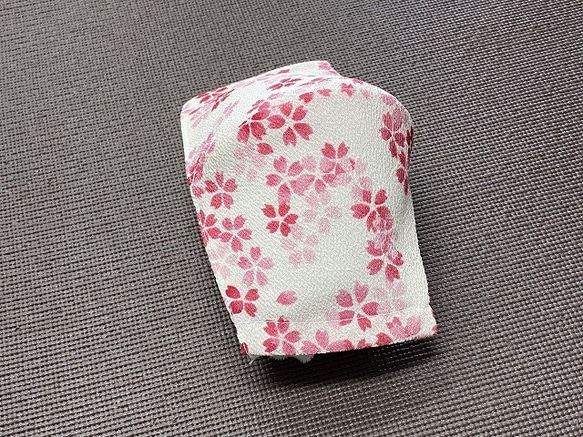 桜柄　さくら　sakura　Ｍサイズ　２層構造　ポケット　サイドガイド　マスク　花粉対策　高級泉州晒　リフォーム繕 3枚目の画像