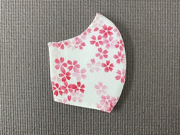 桜柄　さくら　sakura　Ｍサイズ　２層構造　ポケット　サイドガイド　マスク　花粉対策　高級泉州晒　リフォーム繕 4枚目の画像