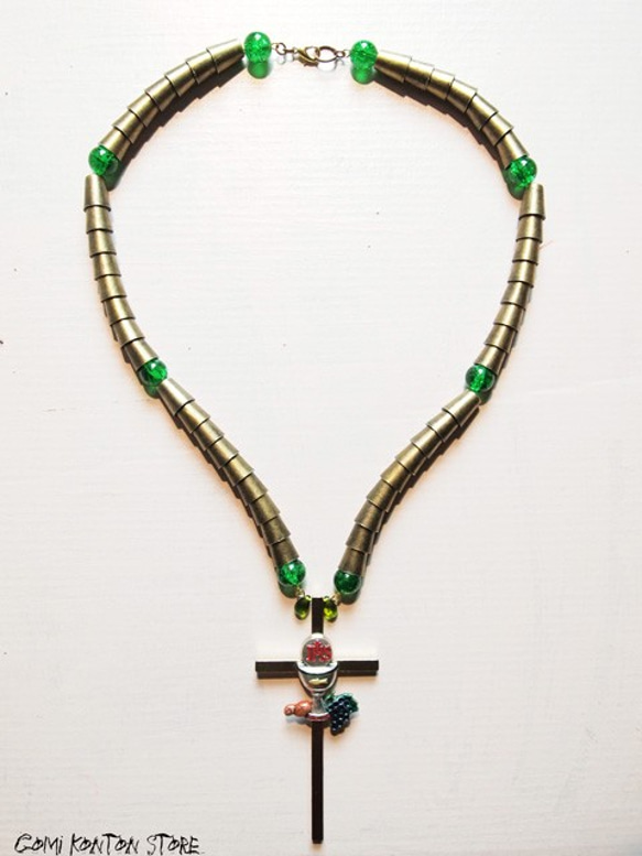 NEW『十字架と硝子玉のスネークネックレス』【緑】 4枚目の画像