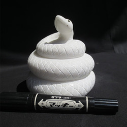 蛇石 白蛇 白蛇 白へび ヘビ White snake（大）天然大理石 手作り品 蛇 巳