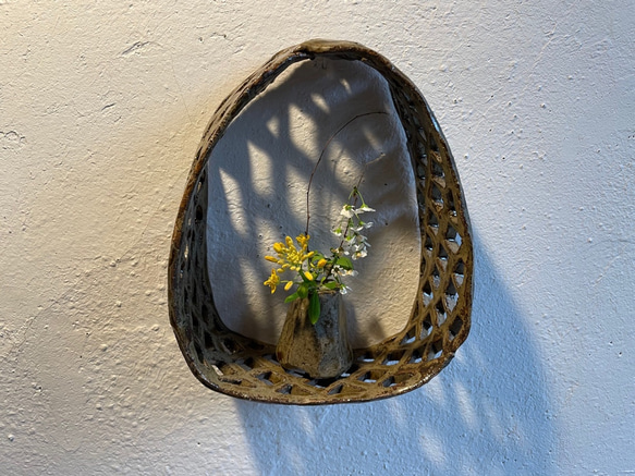 花器　(壁掛け網目模様) 2枚目の画像