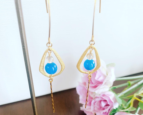 e.m☆❤　ブルーアパタイトカラークォーツ　ピアス 真実お告げる伝達者の石 燐灰石 ナチュラルクォーツ