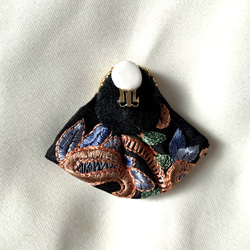 ミラー刺繍とリボンのイヤリング（ピアス） 3枚目の画像