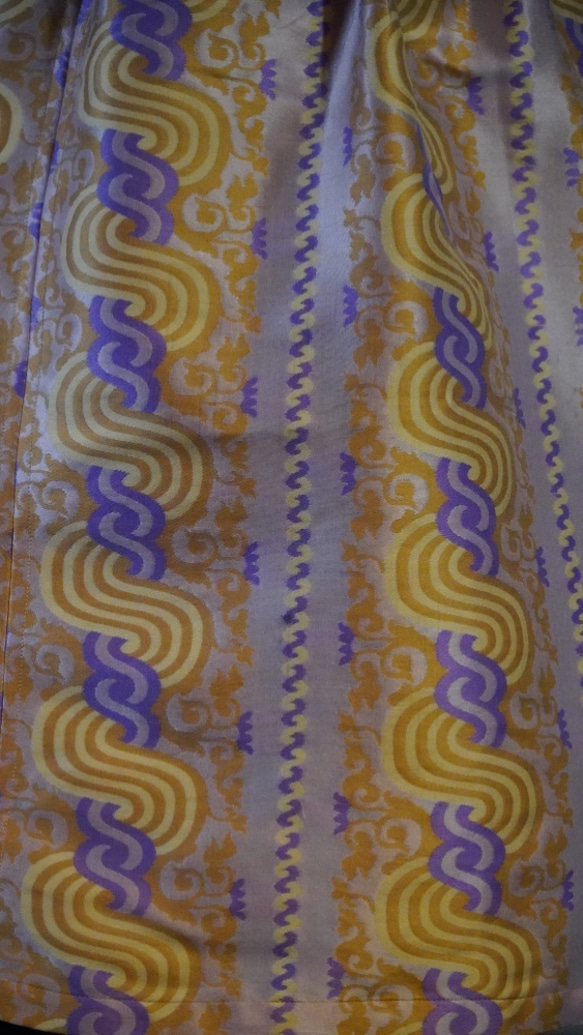 ✴️値下げしました〜ミャンマーから波柄織物〜　スカート　ヨークギャザー　ルンタヤ　208C003 4枚目の画像