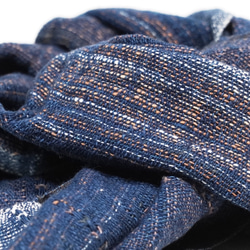 〜秋風とともに、巻物で自分らしく、プレゼントにも〜　手紬ぎスカーフ　綿　藍　草木染め　209S007 7枚目の画像