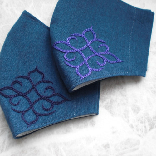 アイヌ文様刺繍】魔除け文様の刺しゅう入り♡小さめマスク 布