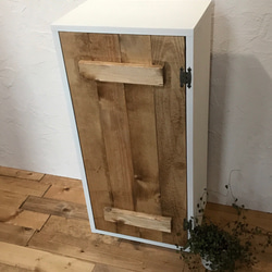 ロッカースリムキャビネット/本棚*A4サイズ収納/扉付き*教科書*雑誌