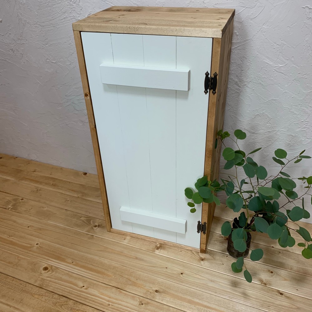 ｈ82ｗ40.2ｄ27　キャビネット/Ａ4サイズ収納可/