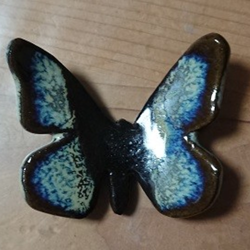 蝶の形状の陶器製　箸置き 2個セット ALL PRODUCTS :: 箸・箸置き :: Butterfly :: Butterfly 箸置き 2羽