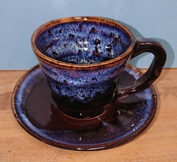 陶器のカップ＆ソーサー 1枚目の画像