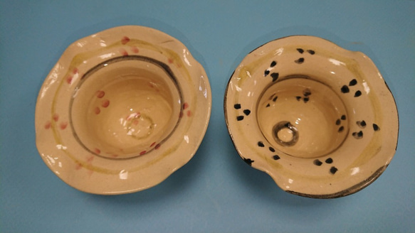 陶器の逆さ猫カップ小鉢 4枚目の画像