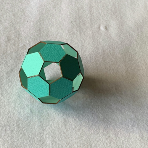 ［サッカーボールオブジェ］iron金属製インテリア サッカーボールオブジェ］iron金属製インテリア