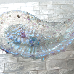 No.119  オーロラ色の天使の羽 トレイ 天然石(フローライト)使用   トレー 小物入れ 2枚目の画像